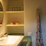 Vila Assyrtiko By A Terre Cave *