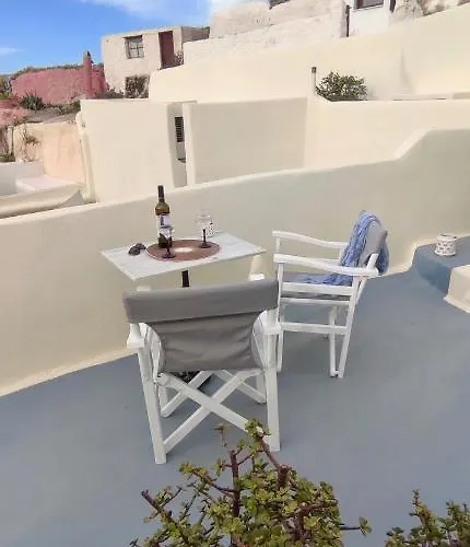 Assyrtiko By A Terre Cave Villa