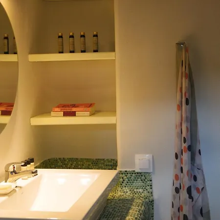 וילה Assyrtiko By A Terre Cave *