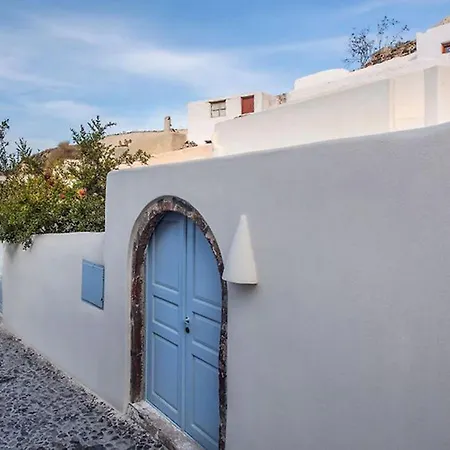 Assyrtiko By A Terre Cave * Oia
