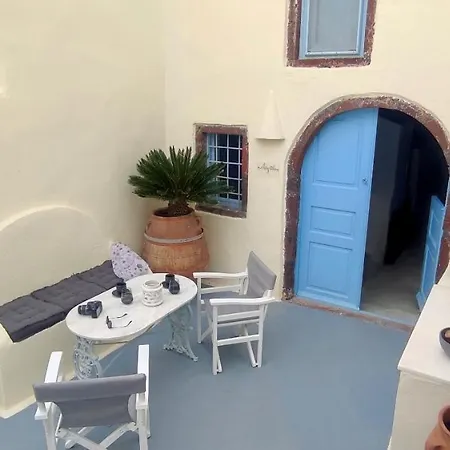 Assyrtiko By A Terre Cave