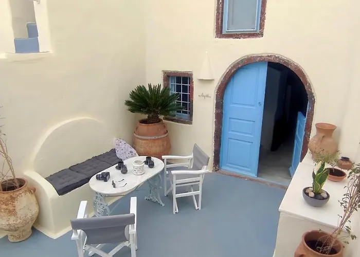 Assyrtiko By A Terre Cave